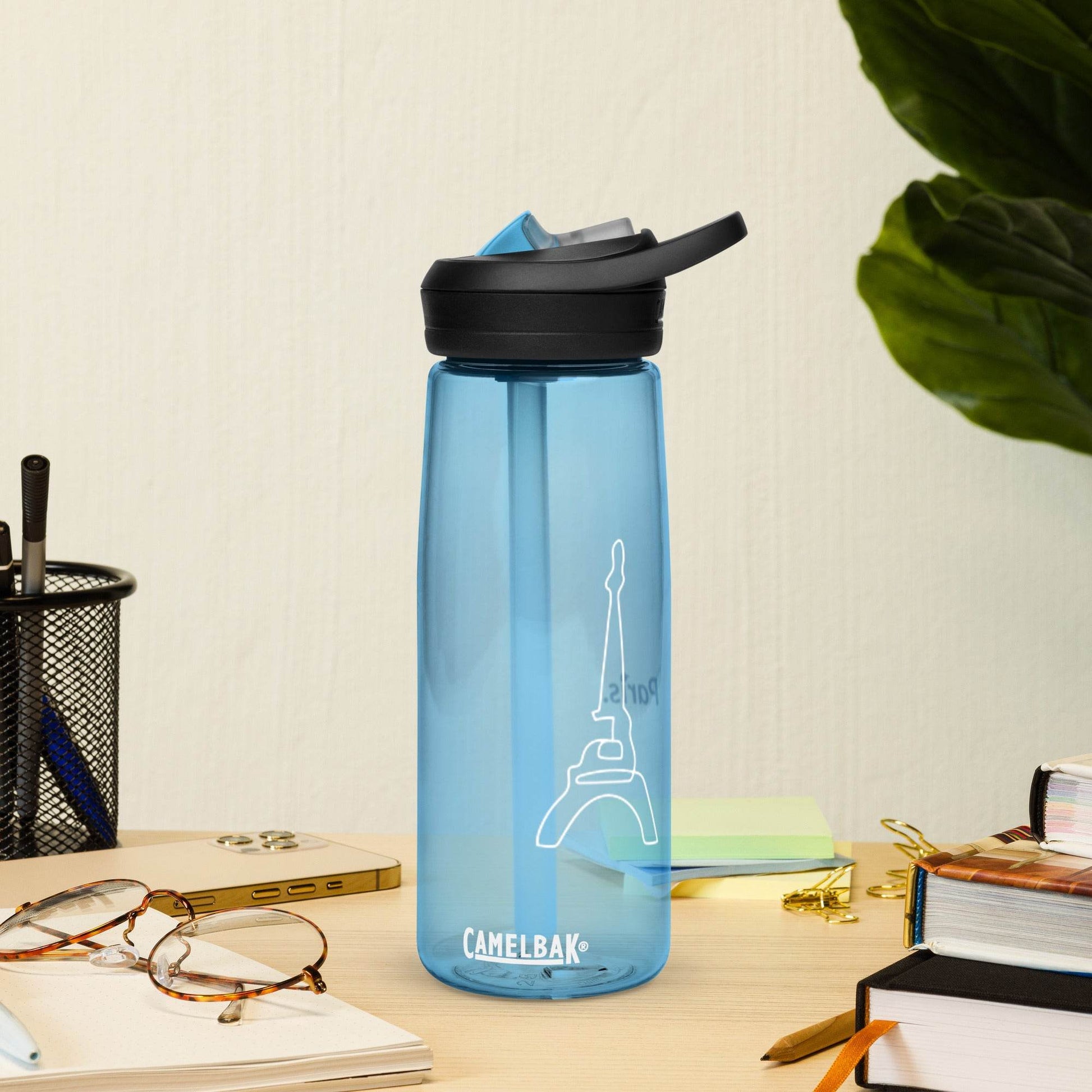 tsgabrielle • Paris - La Tour Eiffel • Sports Water Bottle • 5 Colors • 25 oz - 739 ml - tsgabrielle