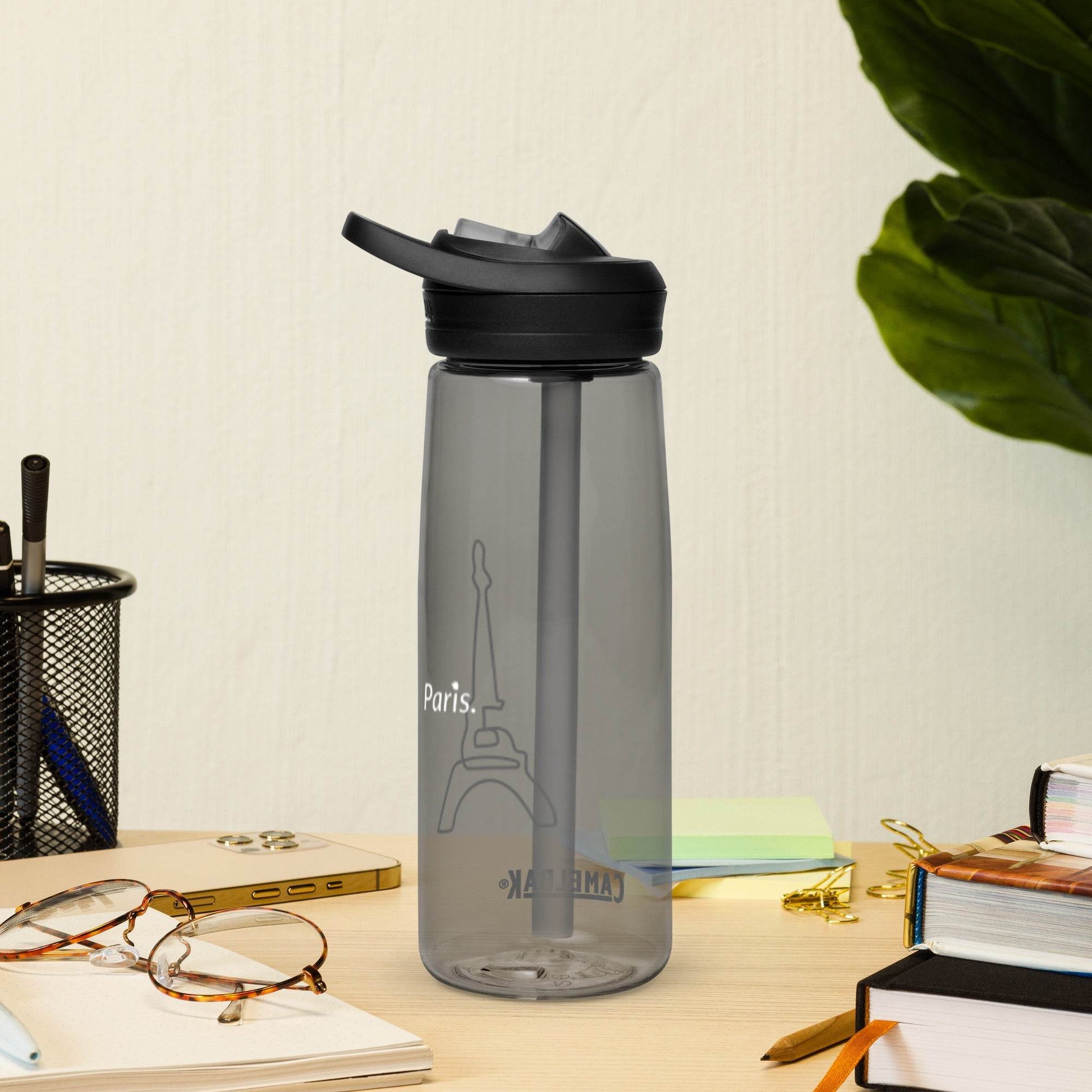 tsgabrielle • Paris - La Tour Eiffel • Sports Water Bottle • 5 Colors • 25 oz - 739 ml - tsgabrielle