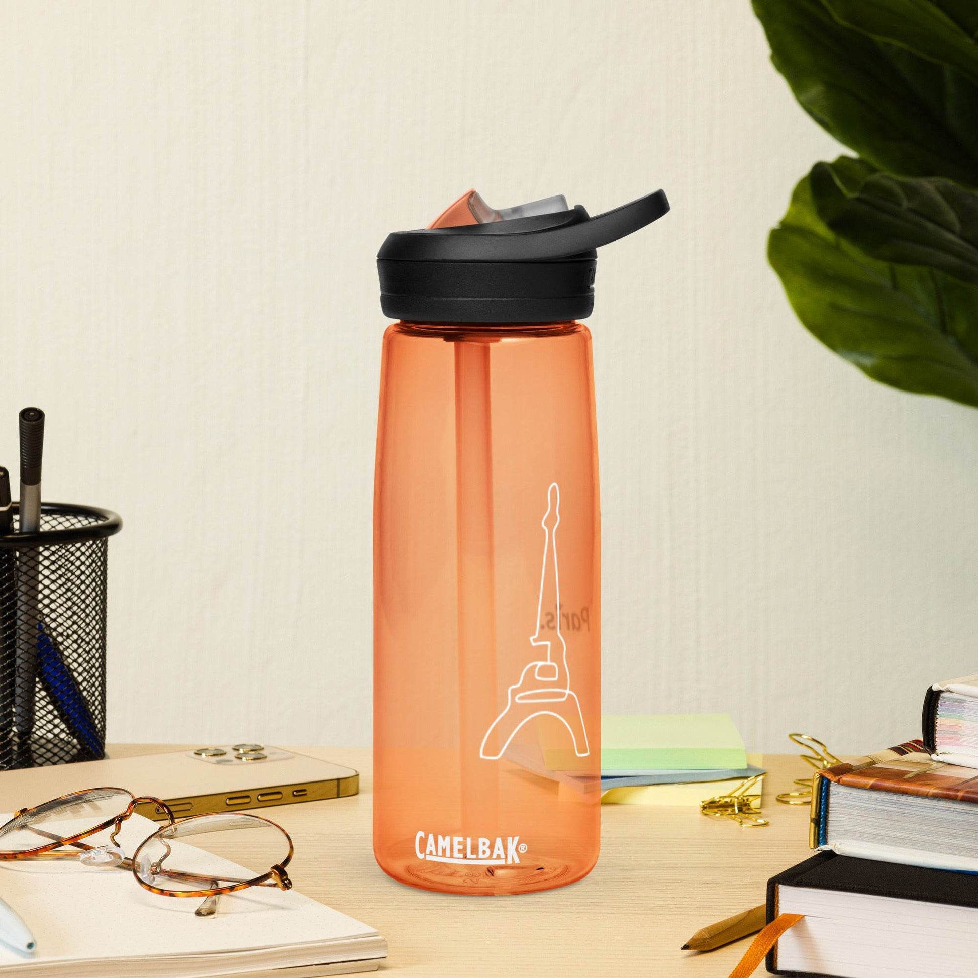 tsgabrielle • Paris - La Tour Eiffel • Sports Water Bottle • 5 Colors • 25 oz - 739 ml - tsgabrielle