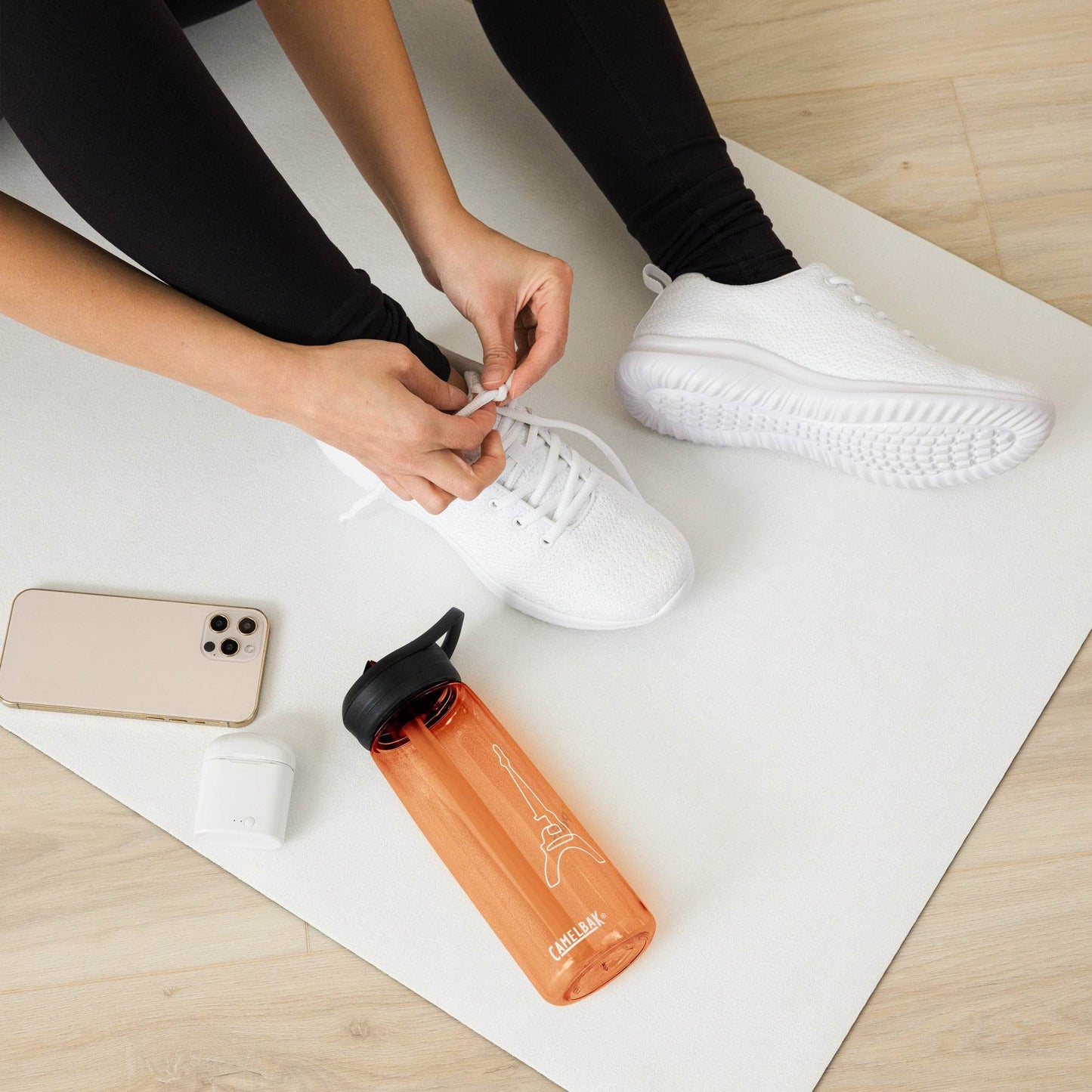 tsgabrielle • Paris - La Tour Eiffel • Sports Water Bottle • 5 Colors • 25 oz - 739 ml - tsgabrielle