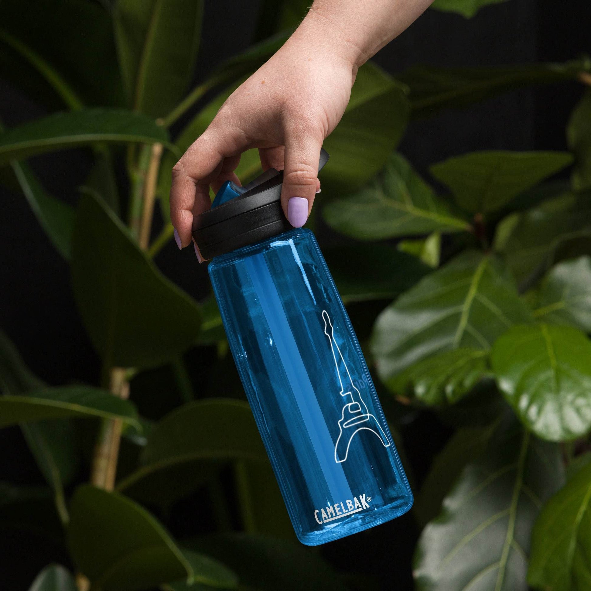 tsgabrielle • Paris - La Tour Eiffel • Sports Water Bottle • 5 Colors • 25 oz - 739 ml - tsgabrielle